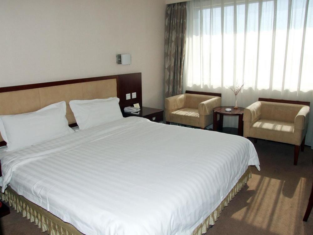 Changchun Ya Tai Hotel Exterior photo