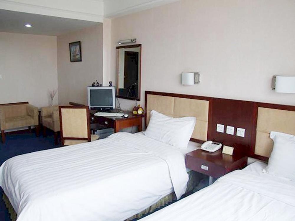 Changchun Ya Tai Hotel Exterior photo