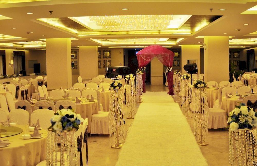Changchun Ya Tai Hotel Exterior photo