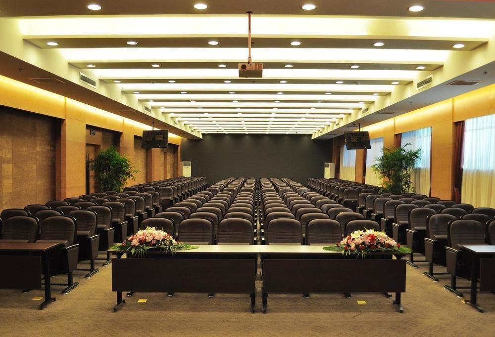 Changchun Ya Tai Hotel Exterior photo