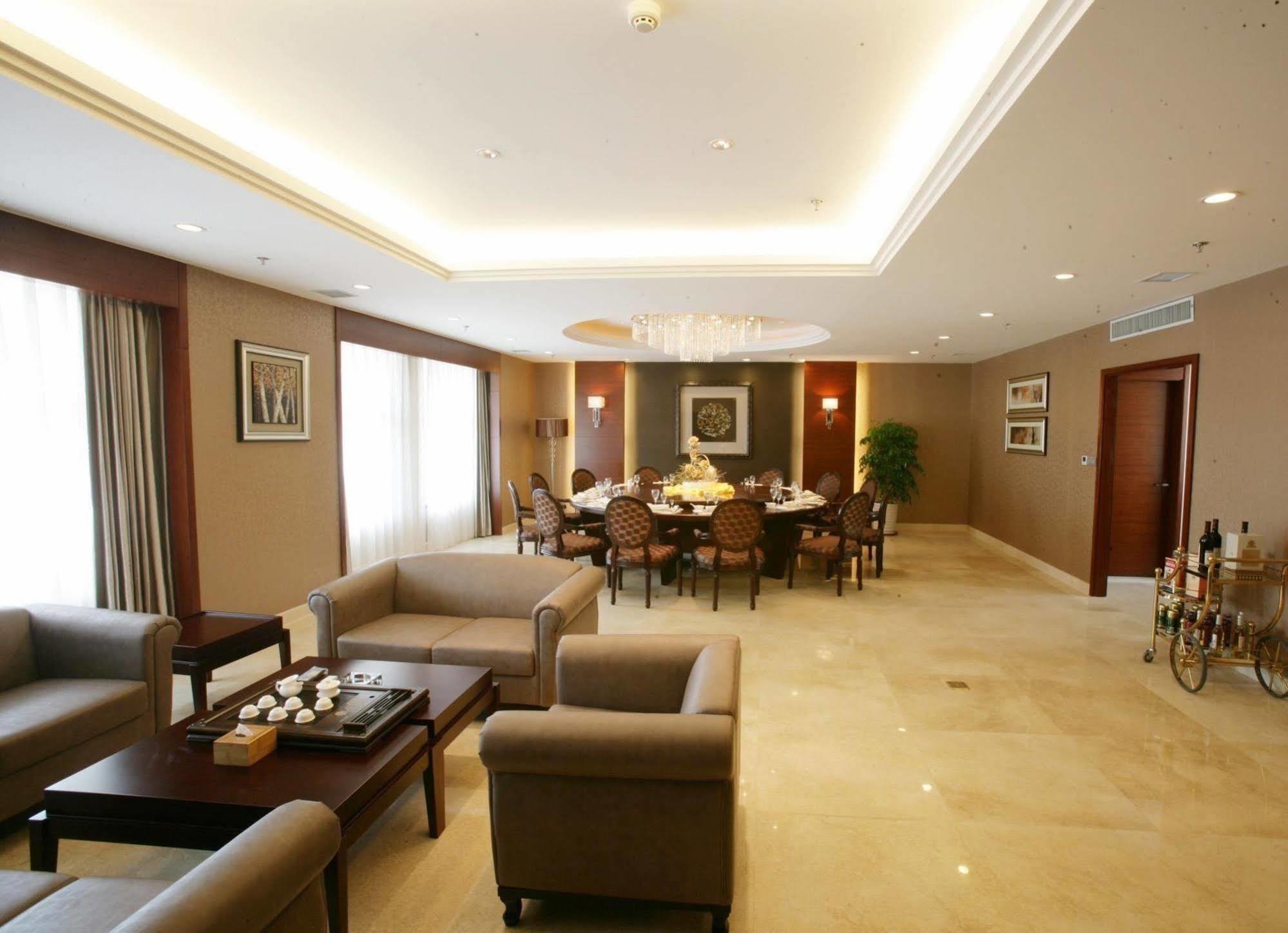 Changchun Ya Tai Hotel Exterior photo